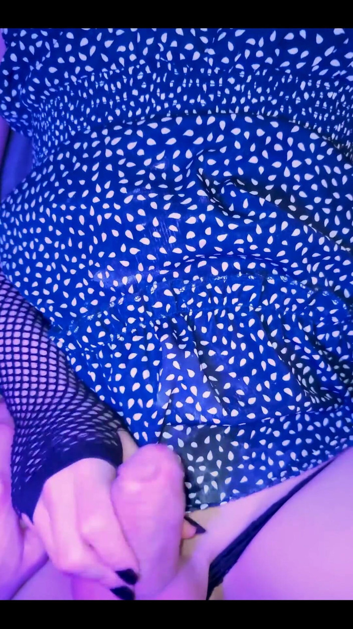Trappybae: Lala in missionarsstellung gefickt, pOV!