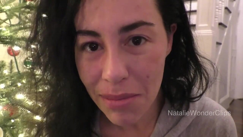 Natalie Wonder: สร้างความทรงจำวันหยุดใหม่กับลูกเลี้ยงชายใต้ต้นคริสต์มาสของเรา