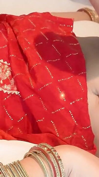 Desi Bhabi Dễ Thương Cheated Chồng Của Cô Ấy Và Đụ Với Người Yêu Cũ Trong Khách Sạn