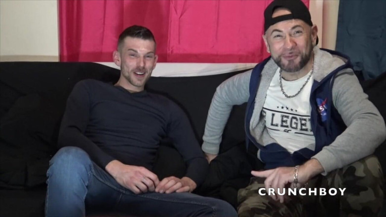 New hard bareback generation: Alex Crreampied de pula xxl a lui Mika