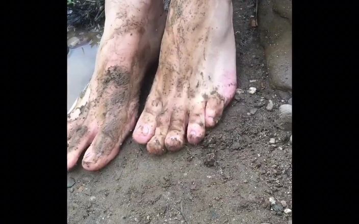 Manly foot: Bùn bẩn thỉu bẩn thỉu - chân mens - đi bộ bụi cây...