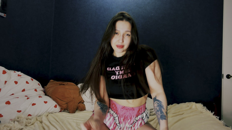 JessLux: 쾌활한 음악에 장난치는 사랑스러운 소녀