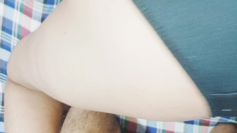 Sexy_girl_nehu: 小嫂子打芥末油并尖叫着嫂子的