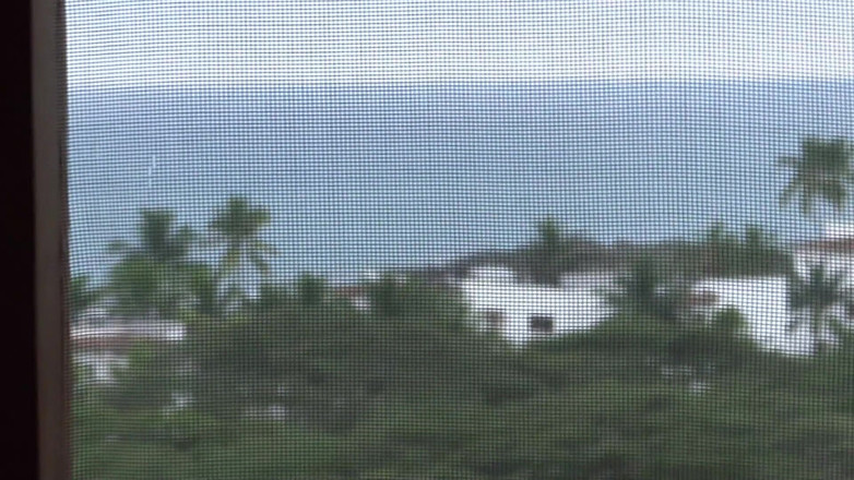 Ardientes69: 妻の義理の妹が隣に休んでいる様子を録音しました。巨大なディルド