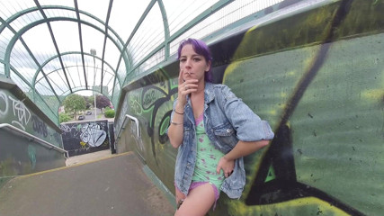 VR smokers HD-2D Videos Only: Annabel Lee - fumando
