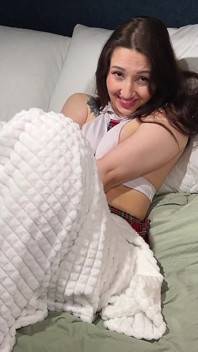 POV Nachytal Jsi Školačku Při Masturbaci a Ošukal Ji, Sperma