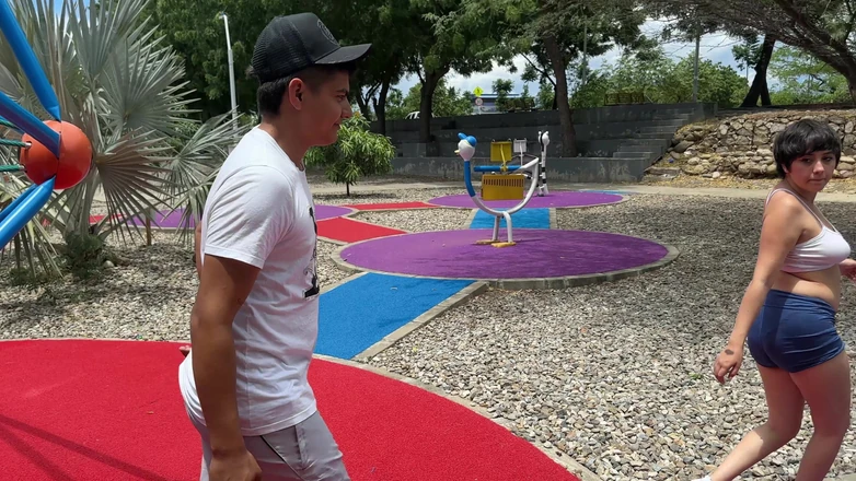 ManuelaAlvarez: I See a Sexy Girl Stuck in a Park Game,...