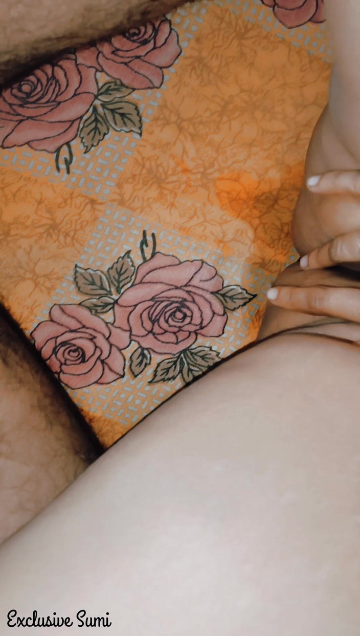 Hot Wife Sumi: Po dlouhém čase moje mokrá kundička a add jsou vyvrtány tvrdým...