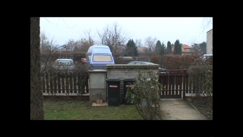 69 Italian District: В сельской местности с отчимом и мачехой