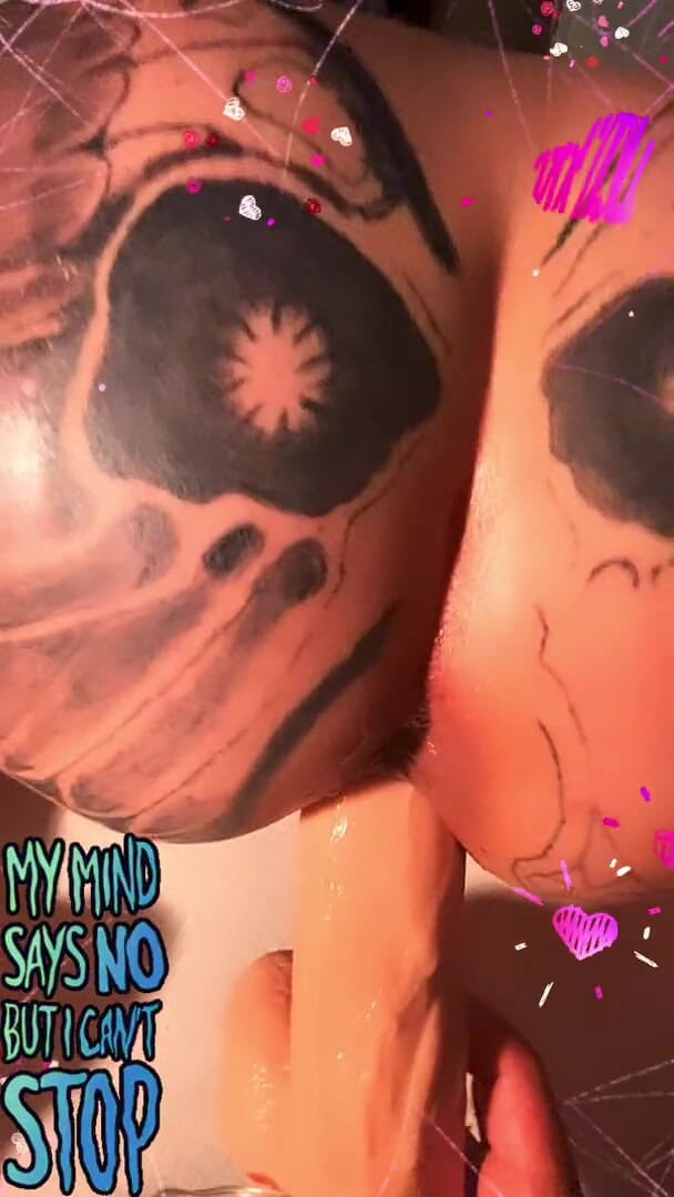 MzKiTTy91: Ripiena di 12 pollici di cazzo duro