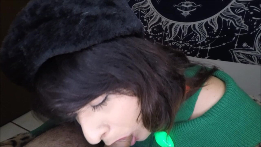 A Christmas Present (Vicki Vixen) A Christmas Present (Vicki Vixen)
