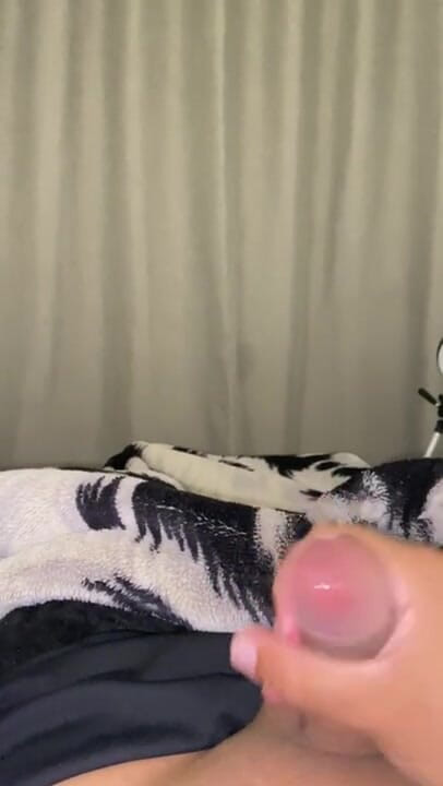 Dylan Ford: Brazilian twink loves to cum before going to bed | Dylan...