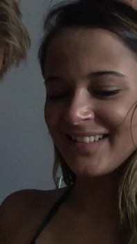 Stranger på Strip Club lär dig hur man är bi