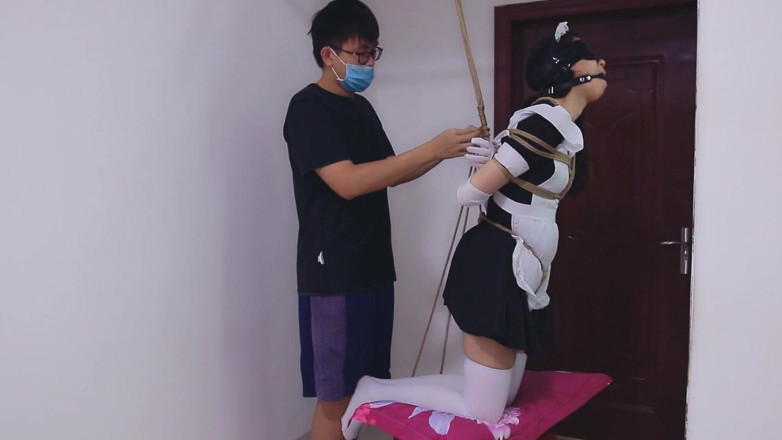 Aisan girl bondage: Whh02 - китайская девушка в белых чулках и с завязанными глазами, связанная веревками, вибрирует до оргазма