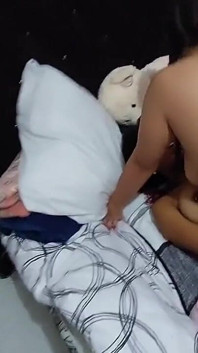 Am avut un sex în trei cu două femei latino în ajunul Anului Nou