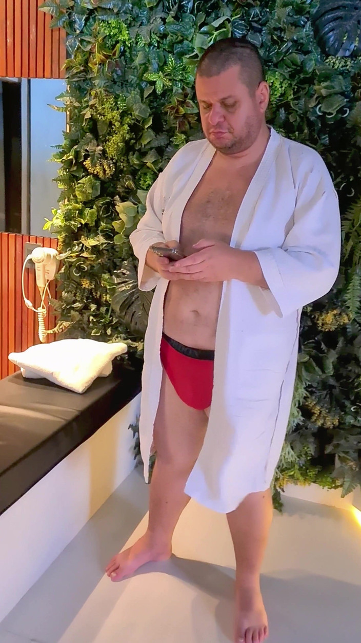 Punchbagplz: (poslední mrdka) Uctívání medvědího těla POV - baculatý silný bojovník