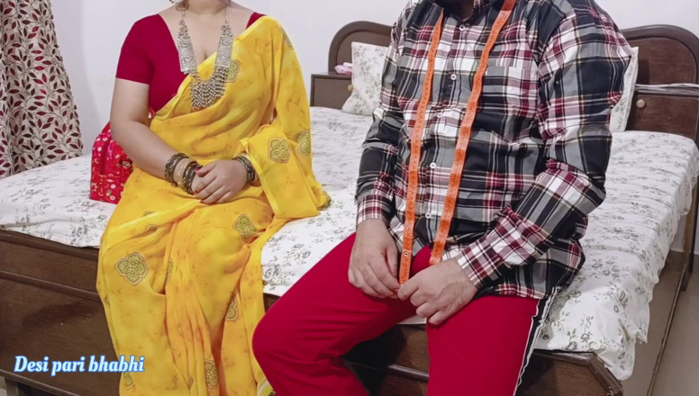Desi Pari Bhabhi: Tailor Fucking Hot Indian Women at His Shop. Hindi Audio...