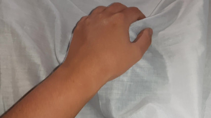 Lesbian-illusion: Zatímco se moje přítelkyně učí na zkoušku, náš soused si...