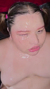 Vždycky potřebuji být ponížený a mít dobrý penis v krku