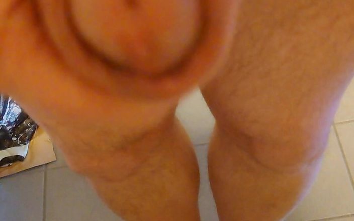 Carmen_Nylonjunge: Spaß mit einem kleinen Penis in der Küche