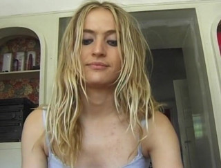 Flash Model Amateurs: Bitch is ready to suck it and to swallow all