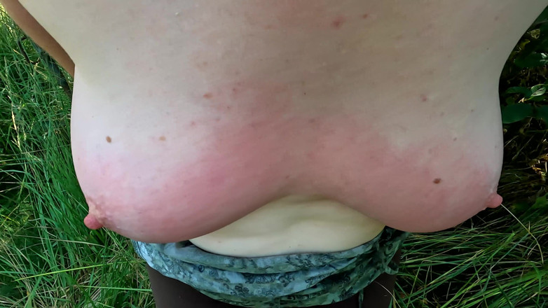 Bouncy Tits Action: Ich habe gerade ihre titten geklatscht