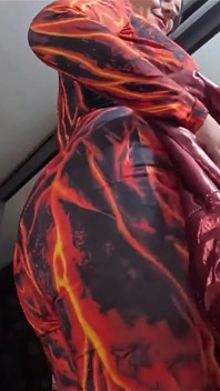 Red Nylon kombinézu Fetish Stydké pysky Škádlení, hluboké kouření a výstřik na moji kočičku
