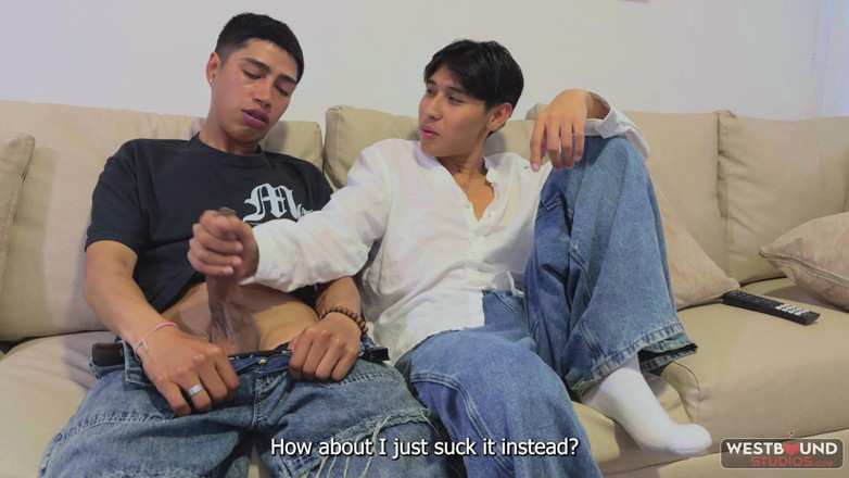Latin Twinks: 从观众到演员：Andru347和吉尔伯特月亮投降快乐