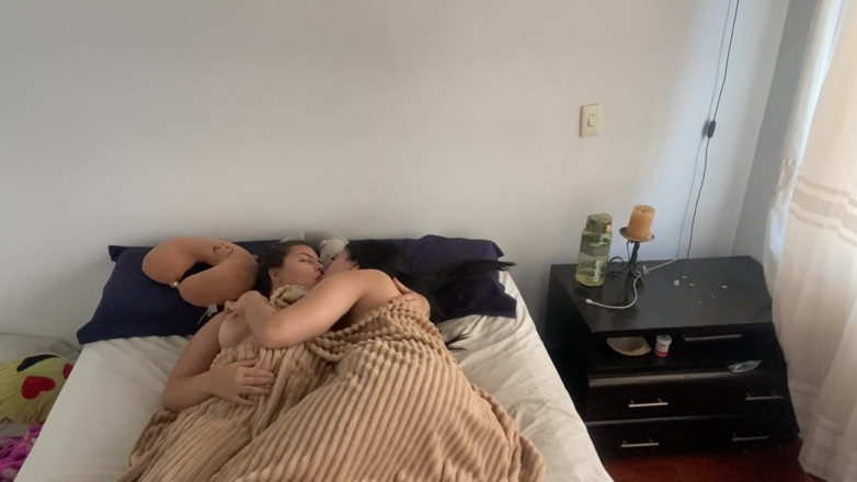 zoemelissa: We Woke up Today Fucked in Missionary