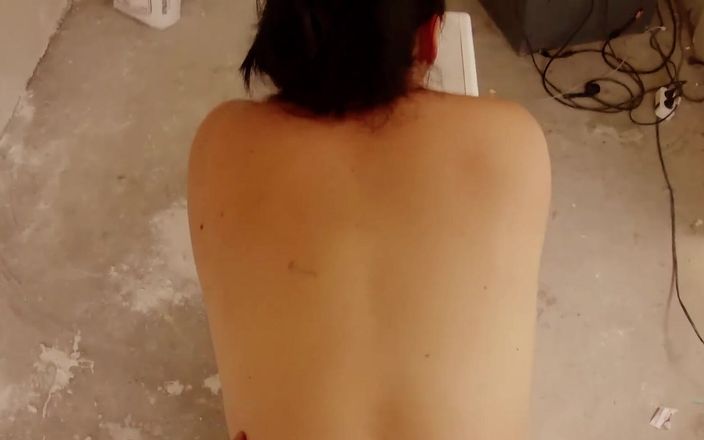 SchoolPrincess: He Covered Me with His Putty.mp4