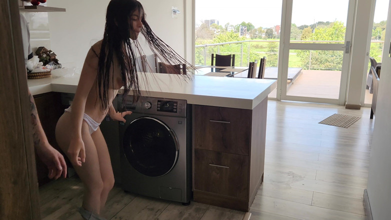 Jopy sex: Sora lui vitregă are nevoie de ajutor cu mașina de...