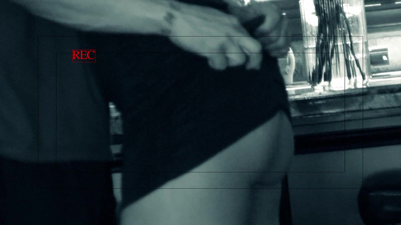 Pervy Studio: Panggilan tugas ketika tetangga memanggil