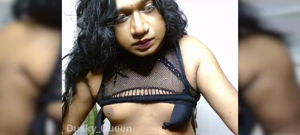 akhilzq: Desi สาวข้ามเพศอินเดียซุกซนและเปิดโปงร่างกาย