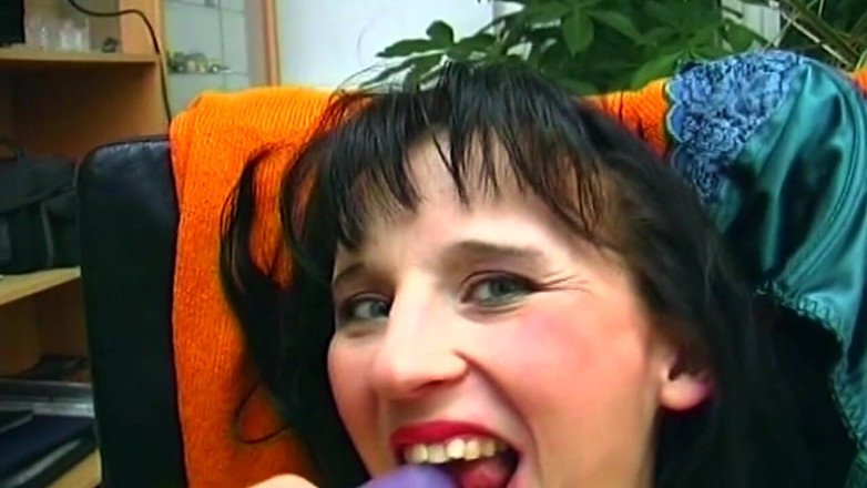 Onlyxfans: Mature Brunette Sucks Purple Dildo While Fingering Sloppy Pussy