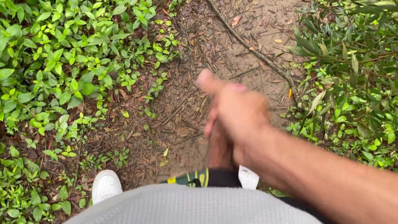 vergar4_daviid: Godendo sega all'aperto