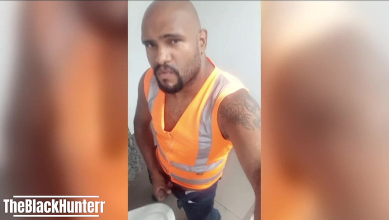 TheBlacKHunterr: Toilet op het werk