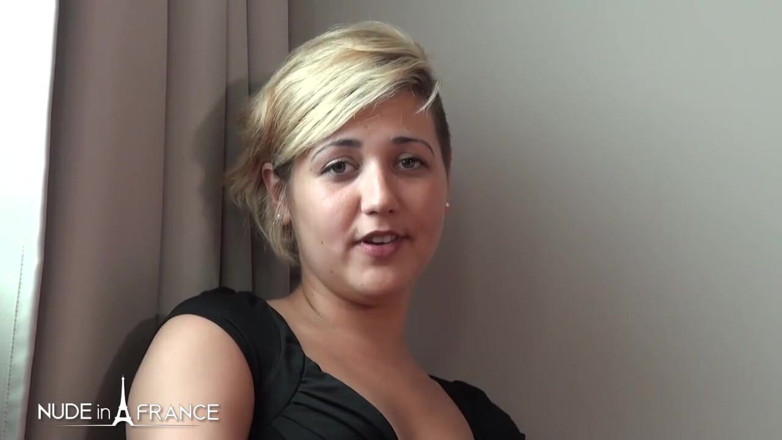 Nude in France: เทปเซ็กซ์ของคุณแม่เลี้ยงอวบอ้วนหนุ่มสาวนอกใจ ต้องการควยและโดนเย็ดคาหีพร้อมแตกคาปาก