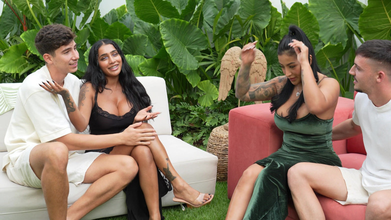 Brady Bud: Swapping My Wife with My Best Friend Wild Quartet-mariana Martix -...