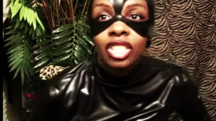 The Goddess Simone: Lick her boots