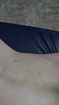 Bellissima giovane bionda scopata da XXL
