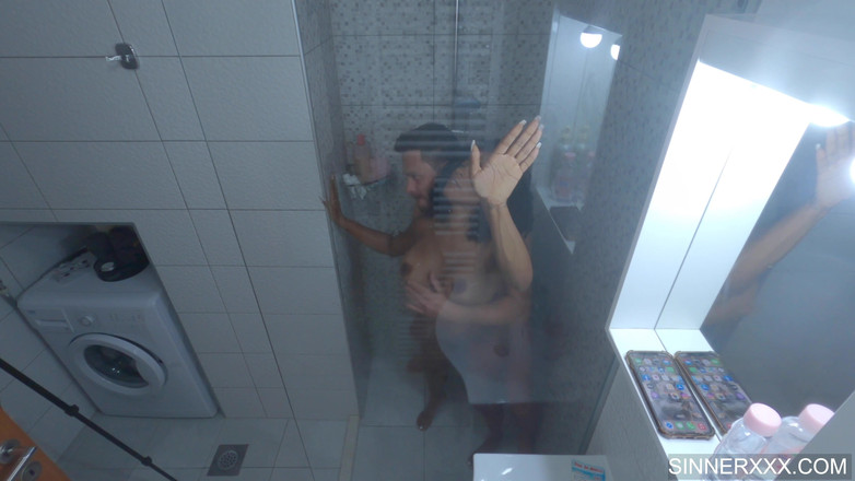 Sinners World: Cewek semok kulit hitam dengan pantat bahenol dientot habis-habisan di...