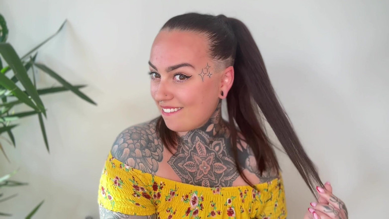 Miss Valentina: Wifeys, meilleure amie, parage à la maison