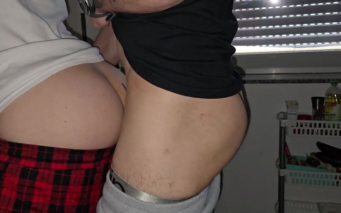 boyzxy212: Maratón de sexo a pelo con mi perra gay - 6 cargas...