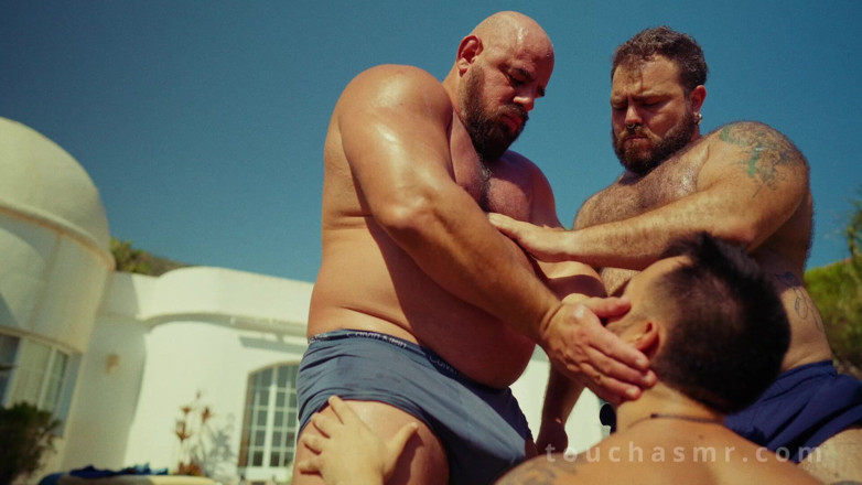 Charlie Ferreira: Putting Sun Cream on Two Big Handsome Bears Massage Asmr