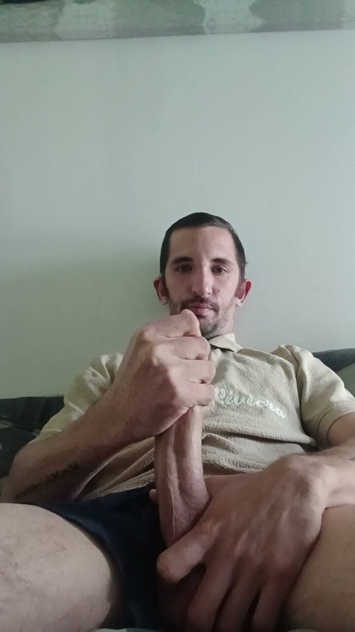 Alexis bondoux: Huge of a Young Guy with His Big Cumshot