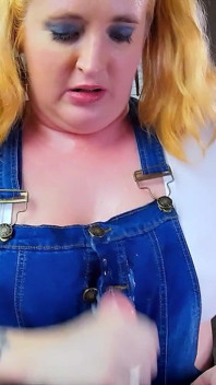 Kongkek tetek tiri petani dan blowjob panas