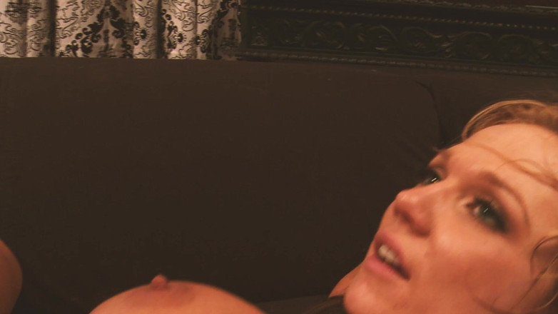 THAGSON: 欲しいお尻シーン-4_busty金髪の主婦が大きなお尻に射精を浴びせるのが好き