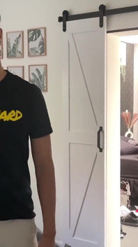 Asiático dotado David Slinger recibe la primera polla del bad boy Jaxon Grey y es enorme, Lindsay Lee folla a ambos chicos!
