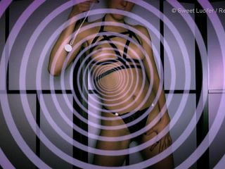 Rebecca Diamante: Relaxing and Satanic Mesmerizing Eyes 2
