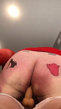 Trío con nueva muñeca sexual